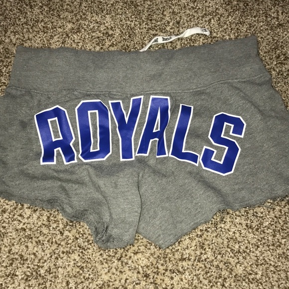 Sweat shorts - Picture 2 of 3